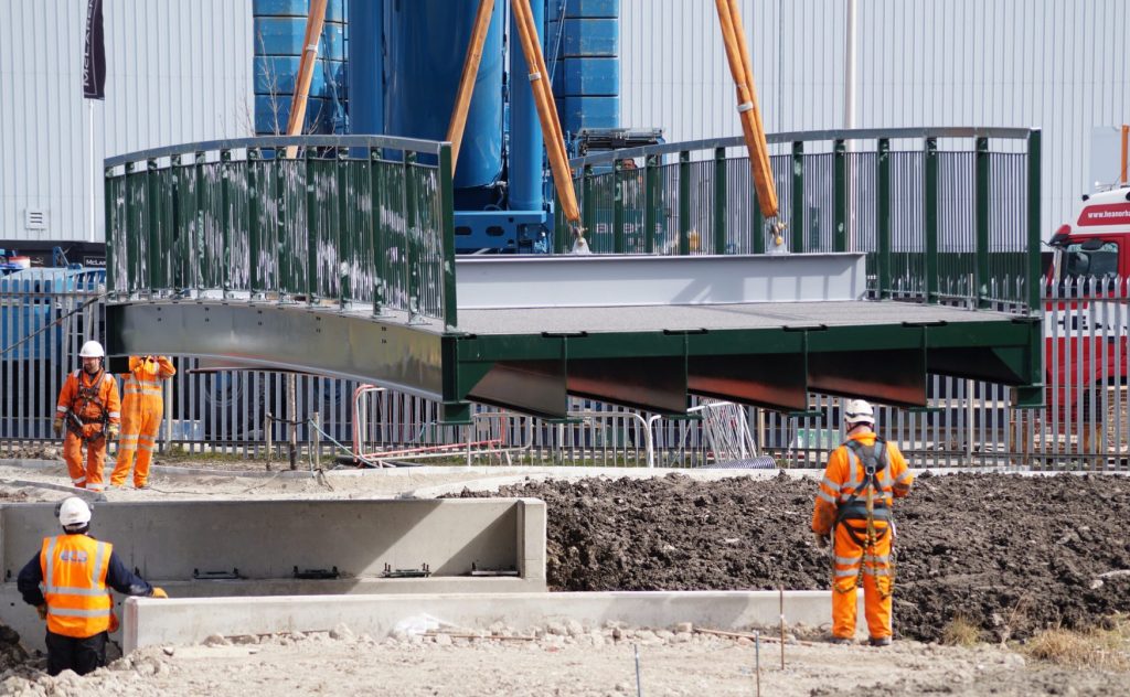 A large in-house fabrication capacity at ECS Engineering Services meant that the entire bridge could be easily accommodated, allowing work to be carried out smoothly and efficiently.